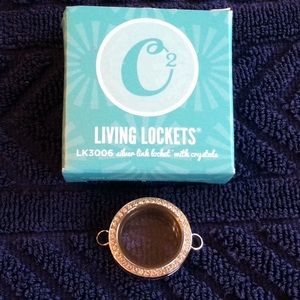 New Origami Owl Silver link locket LK3006